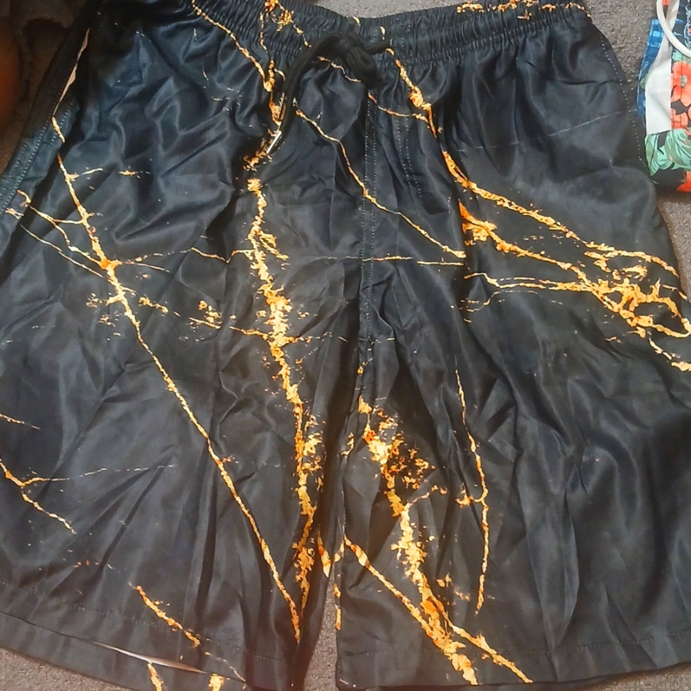 🆕️Amazon Men Swim Trunks - Picture 5 of 9